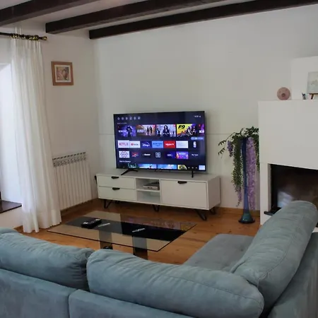Dina Villa Tar-Vabriga